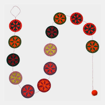 Round velvet garland